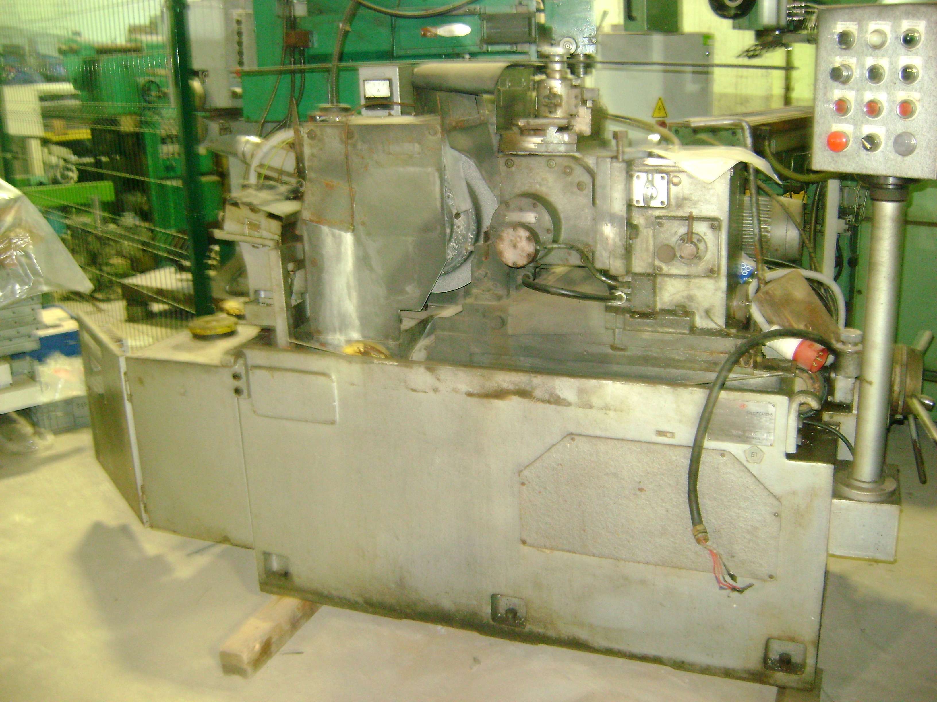 Бесцентрошлифовальный станок HI-GRIND.**