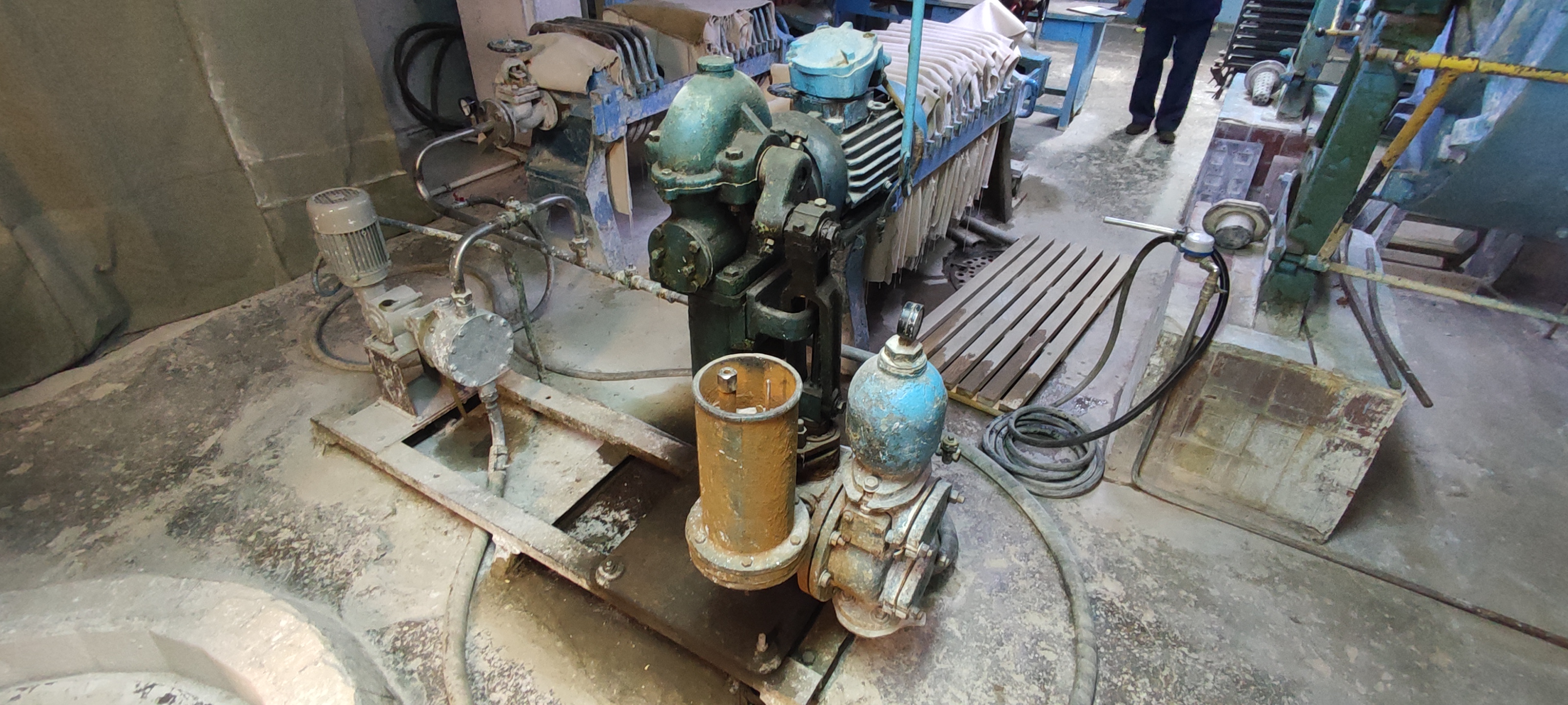 Насос мембранный. Инвентарный номер № 2831.