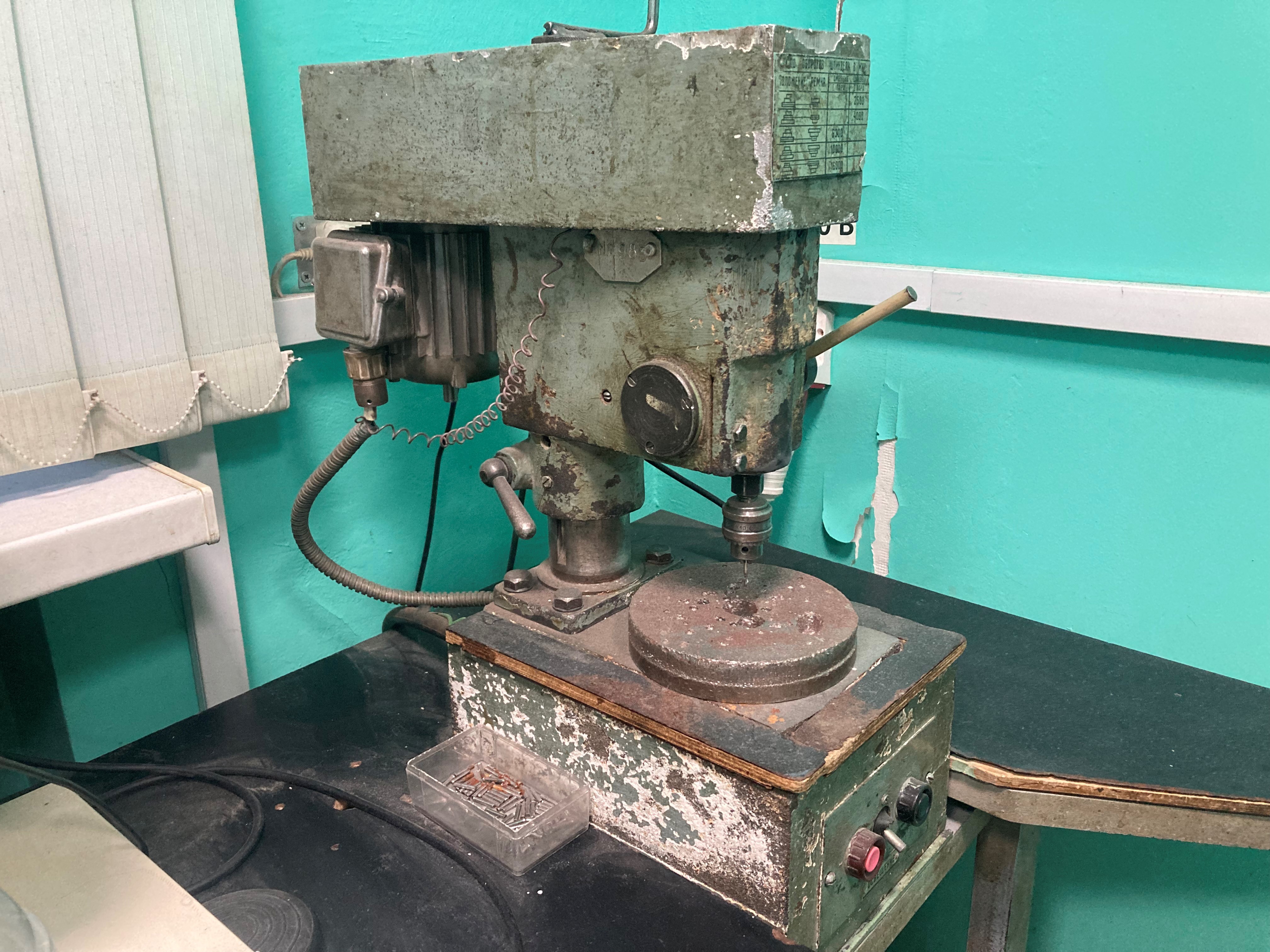 Настольно-сверлильный 2Т103П.**