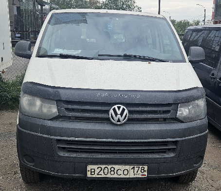 VOLKSWAGEN 7HC TRANSPORTER.