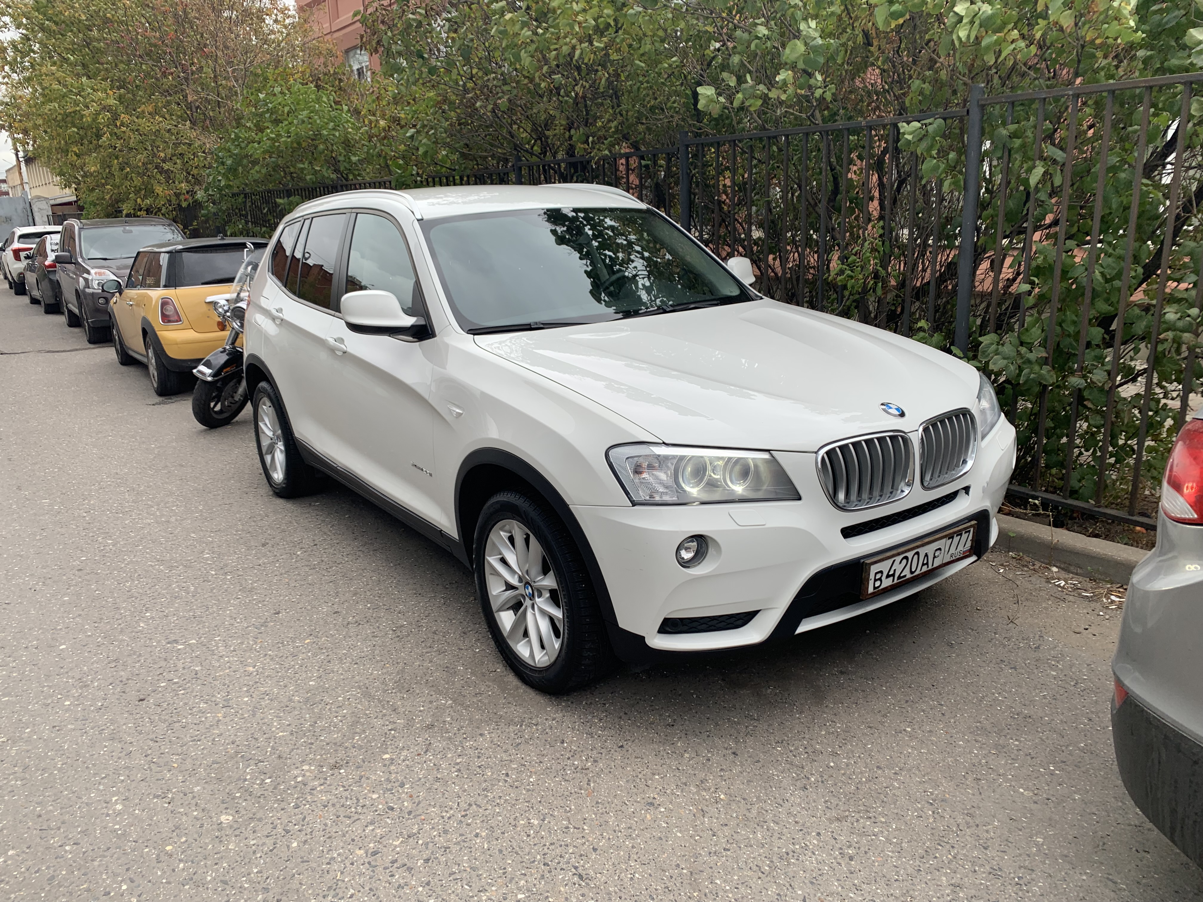Автомобиль БМВ X3 xDrive28i