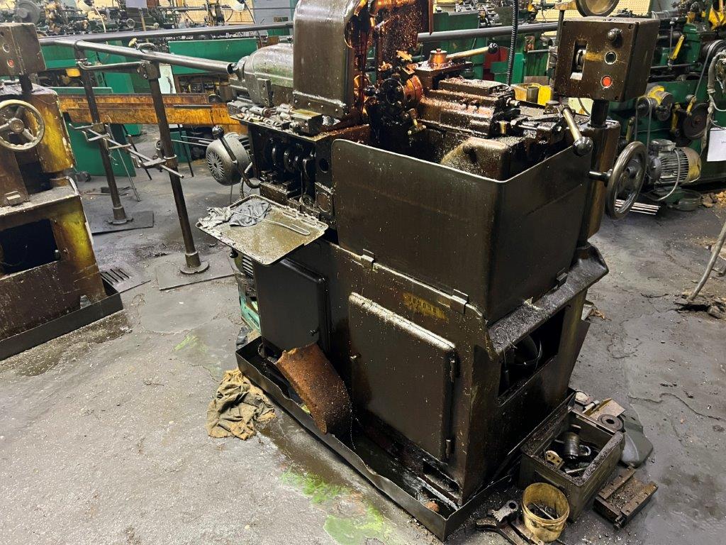Токарно-револьверный станок 1Д118. ИН № 309098. 