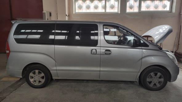 Автомобиль HYUNDAI GRAND STAREX
