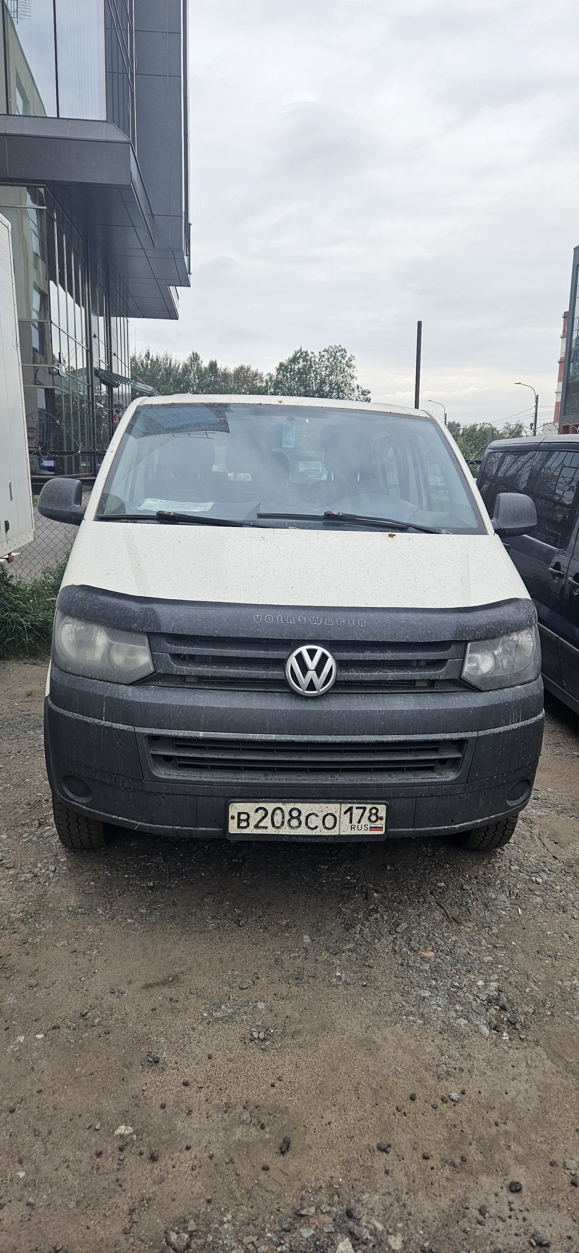 VOLKSWAGEN 7HC TRANSPORTER.