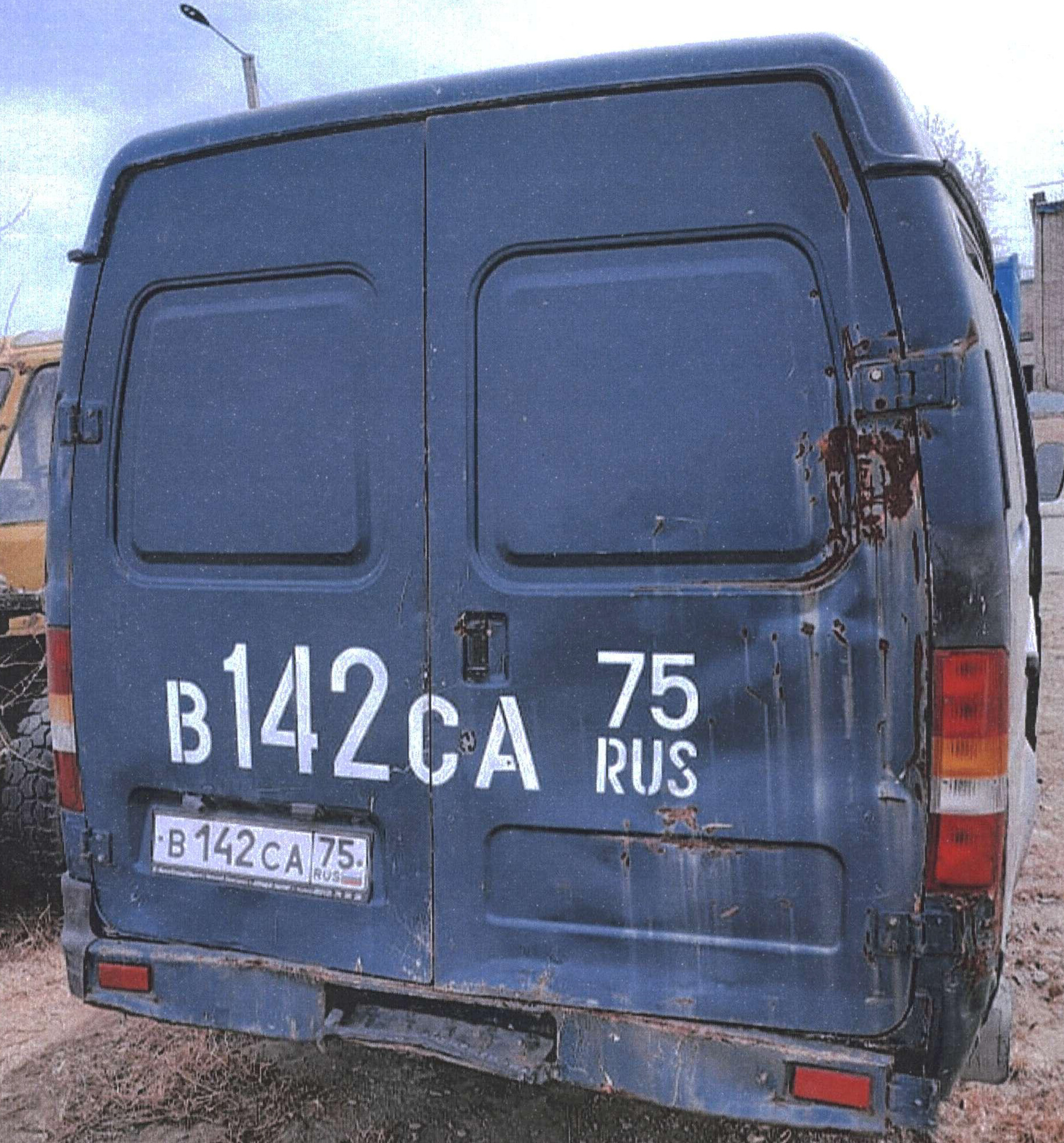ГАЗ2705.jpg